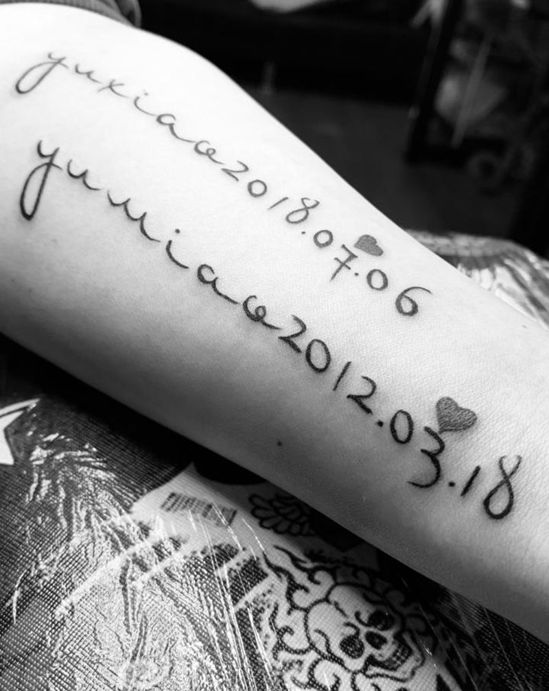 生日纹身图片_手臂字体纹身图案