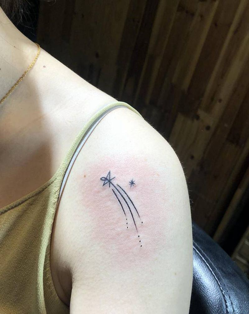 小清新星星纹身图片_胸部手臂小清新纹身图案
