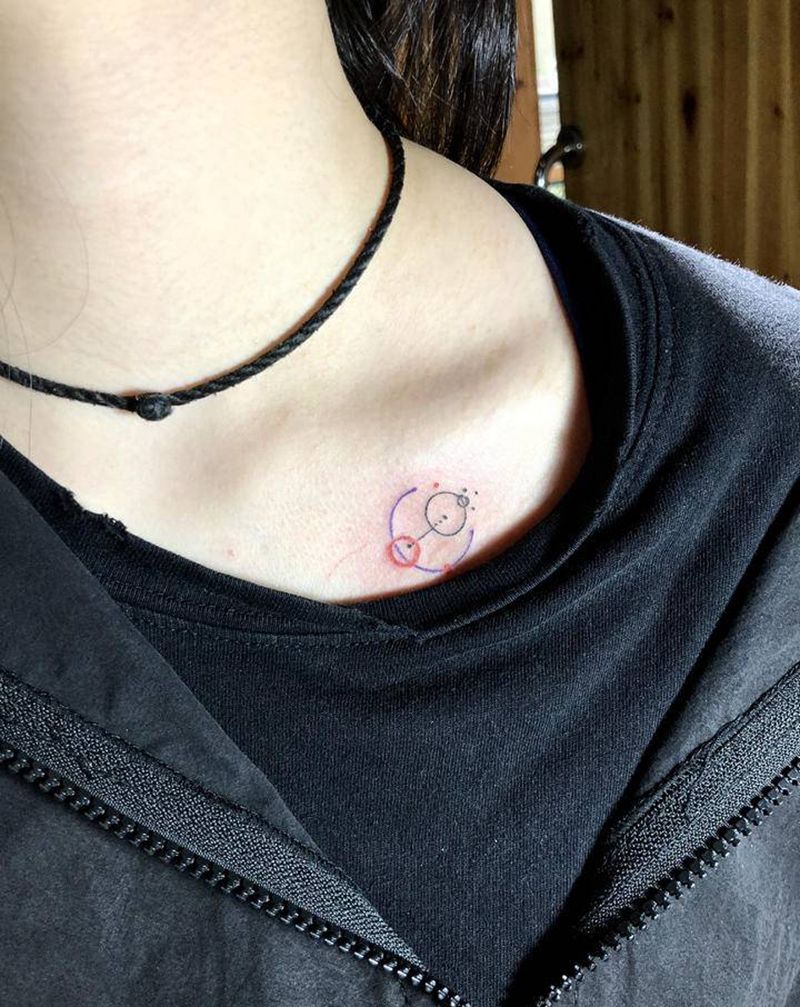 小清新行星纹身图片_胸部背部小清新纹身图案