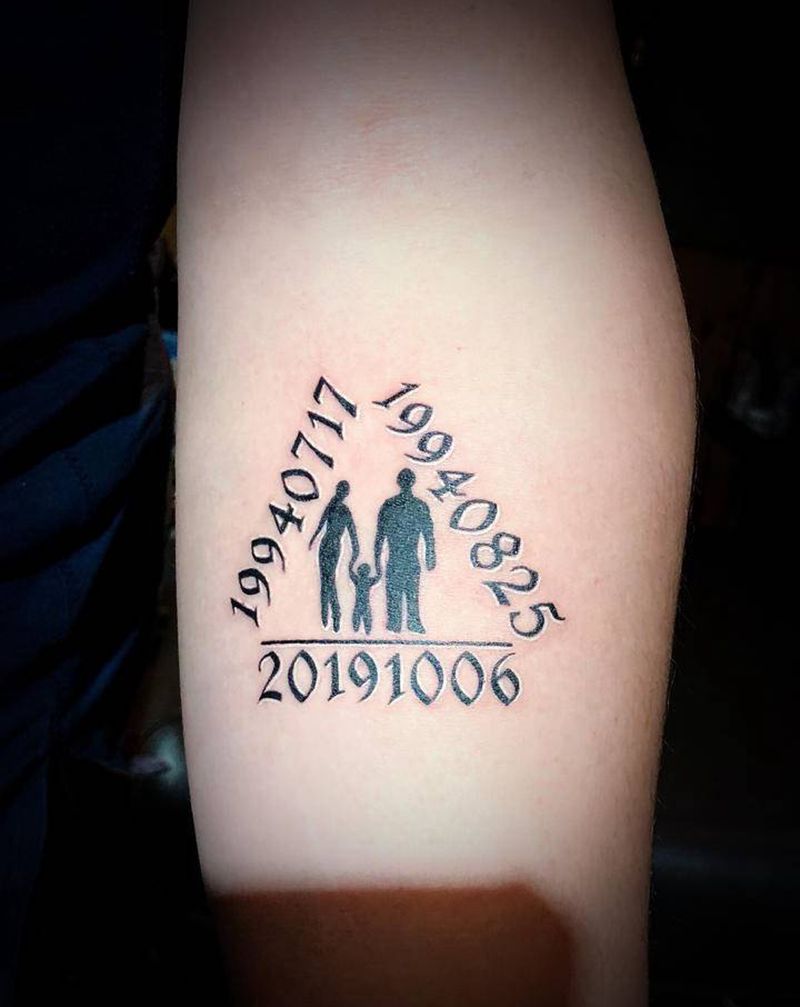 爱的表达，一家三口生日纹身图片_手臂胸部几何纹身图案
