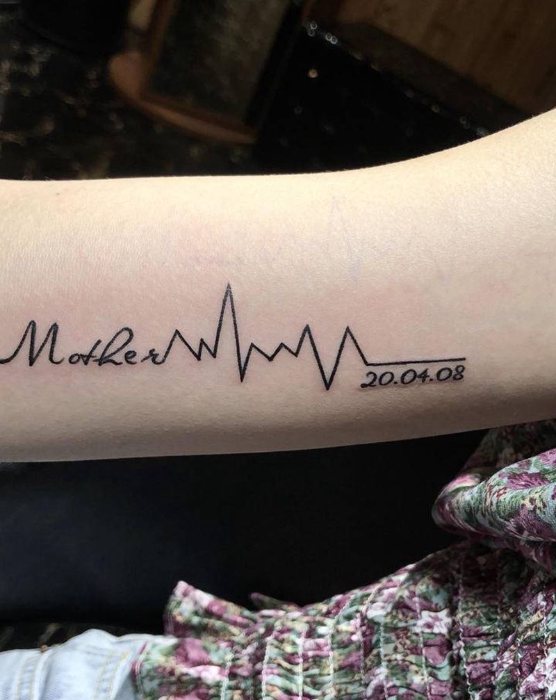 心电图纹身纹身图片_手臂肩部花体字纹身图案