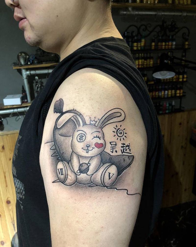 爱得承载纹身图片_手臂肩部纹身图案