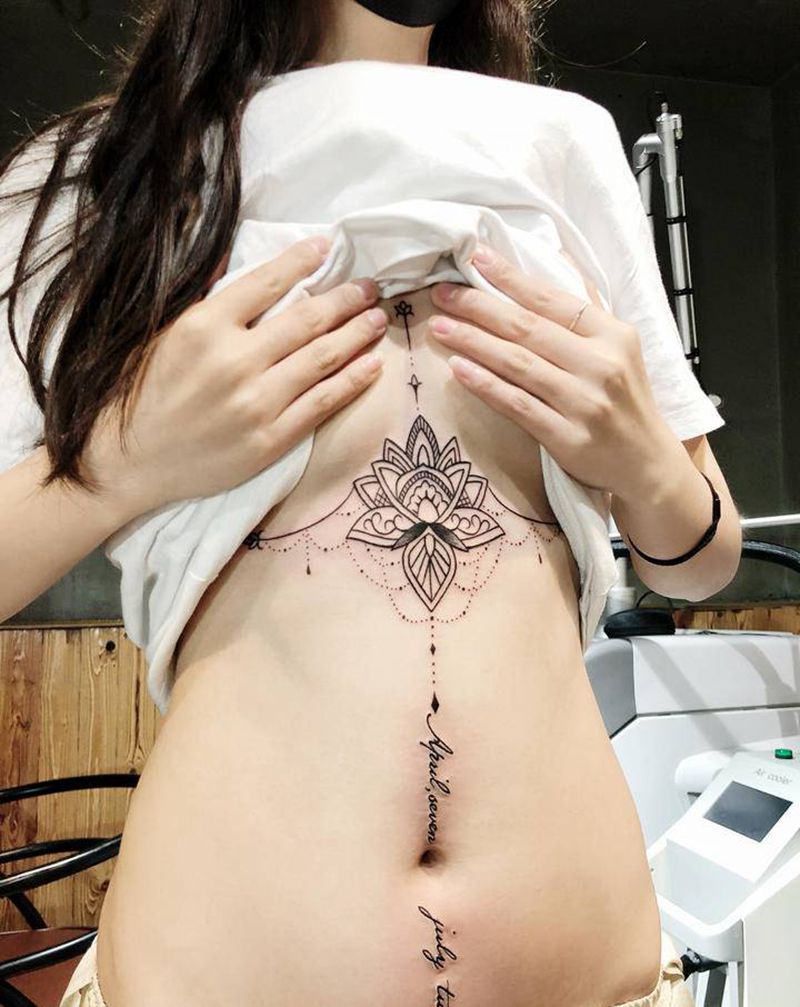 梵花纹身纹身图片_胸部背部几何花体字纹身图案