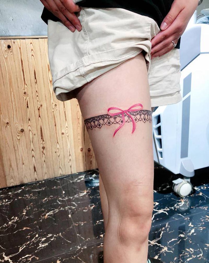 大腿蕾丝纹身纹身图片_腿部手臂几何点刺纹身图案