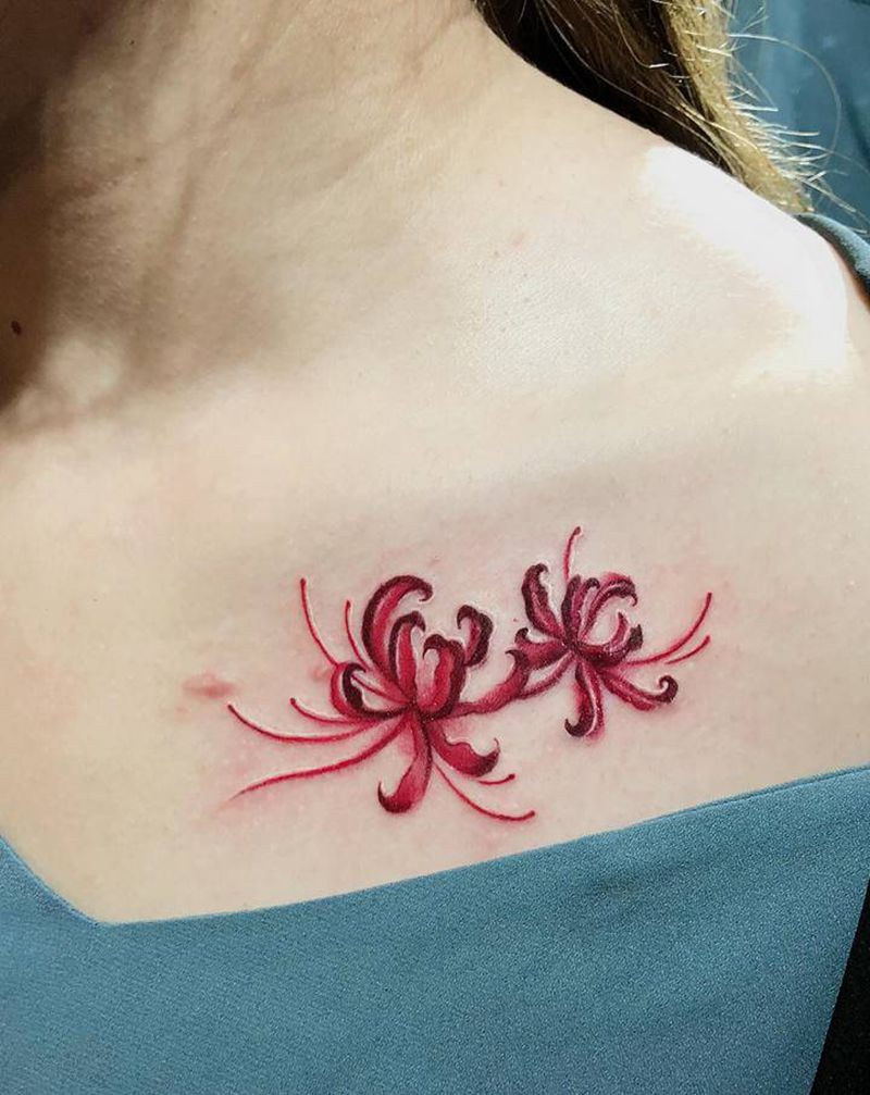 锁骨彼岸花纹身图片_手臂胸部水彩纹身图案