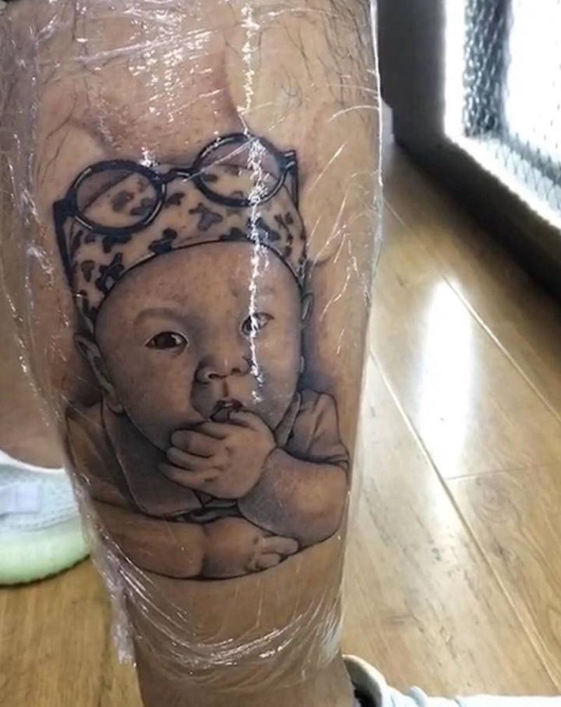 肖像纹身图片_腿部纹身图案