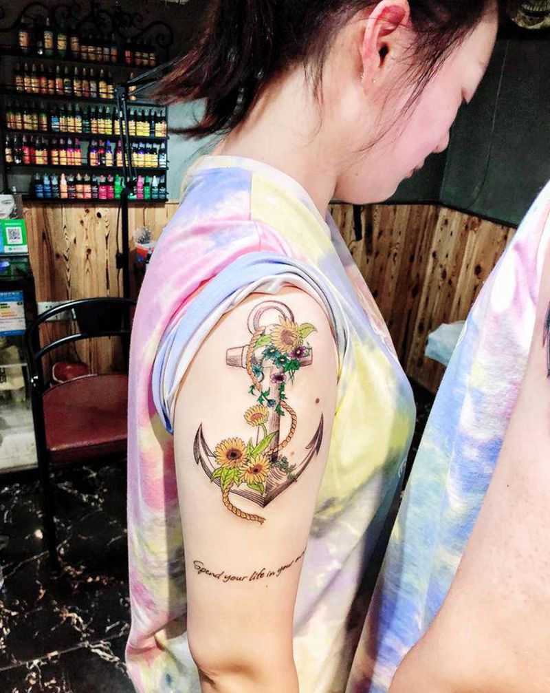 船锚纹身图片_手臂腿部水彩New School纹身图案