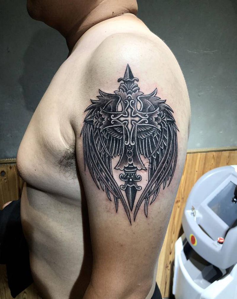 翅膀十字架纹身图片_手臂腿部图腾纹身图案