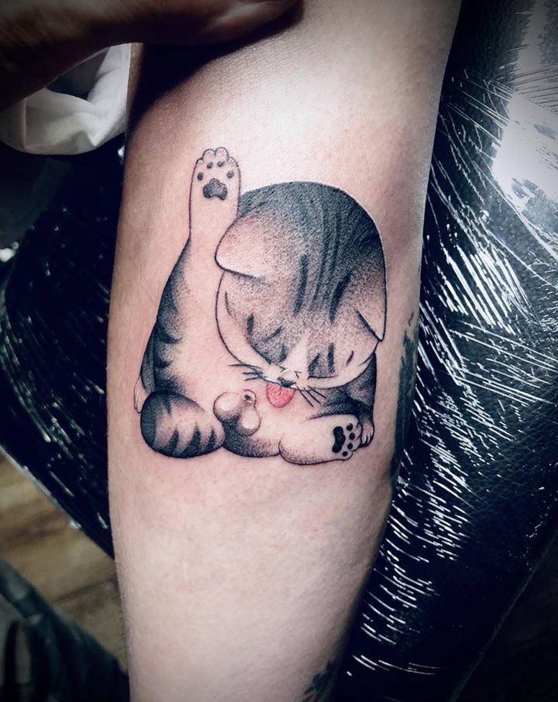 小猫咪纹身图片_手臂点刺纹身图案