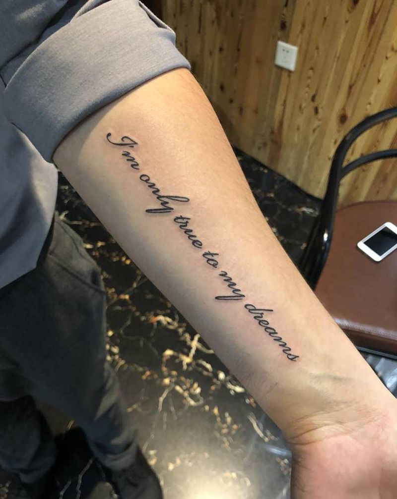 花体英文纹身图片_手臂背部花体字纹身图案