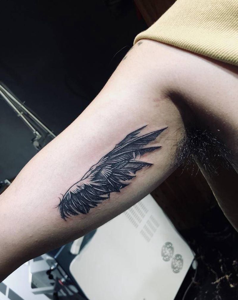 遮盖英文纹身图片_手臂点刺Old School纹身图案