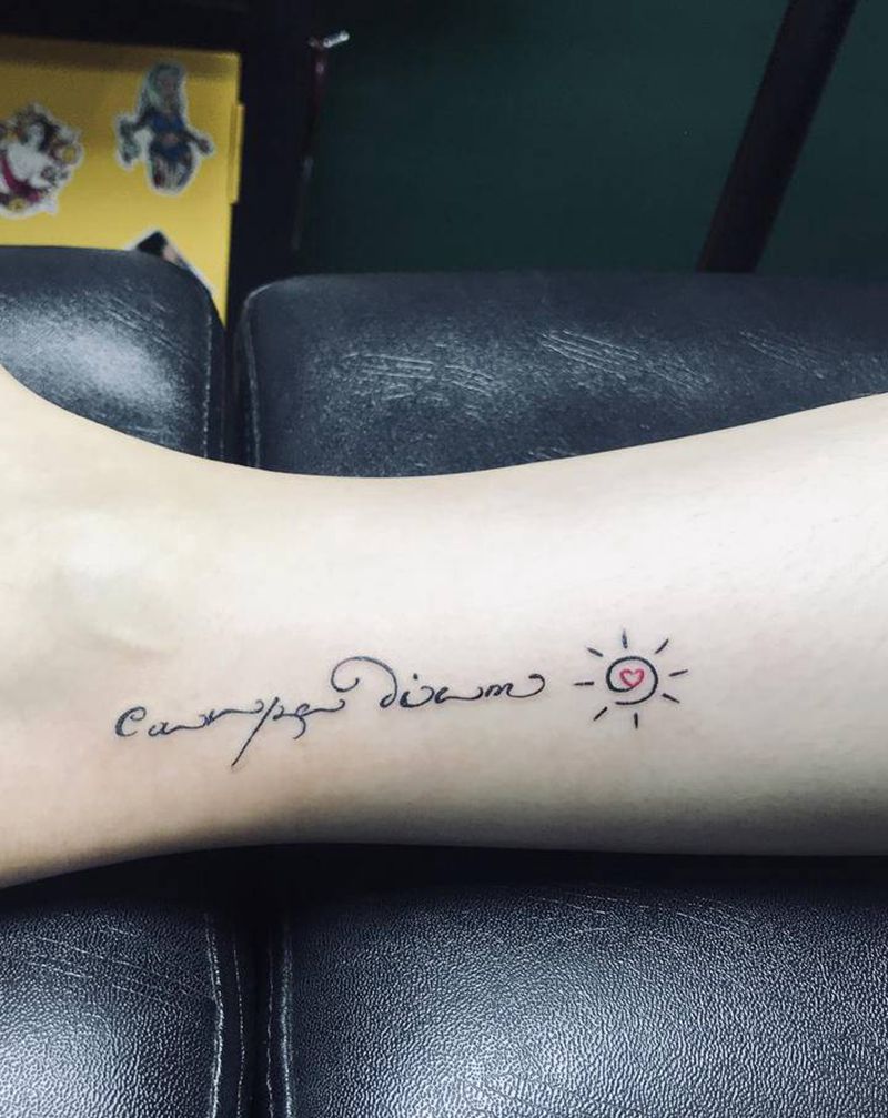 小清新纹身图片_脚部纹身图案