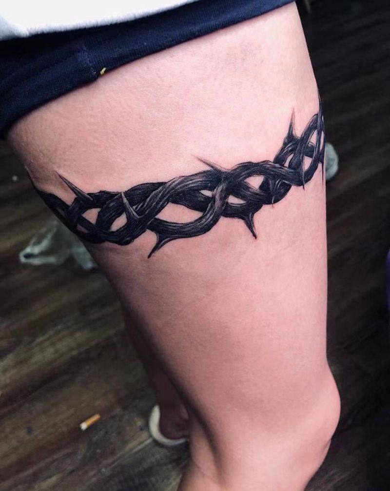 荆棘纹身图片_腿部新传统纹身图案