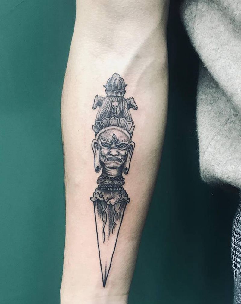 降魔杵纹身图片_新传统纹身图案