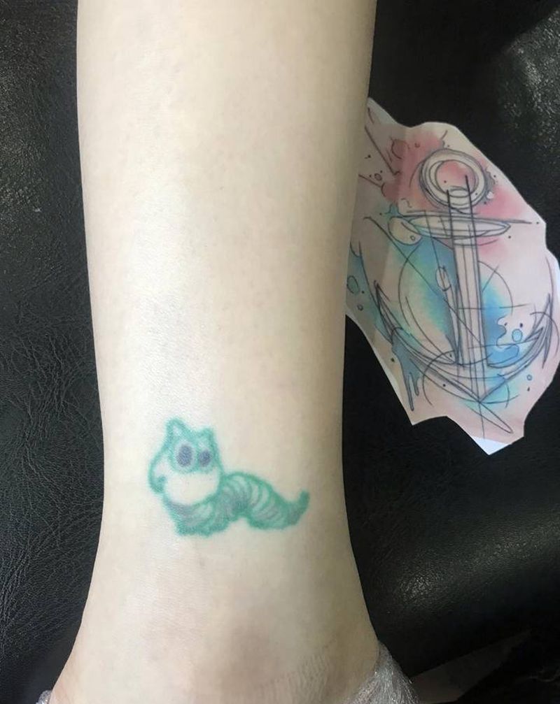 船锚⚓️纹身图片_腿部New School纹身图案