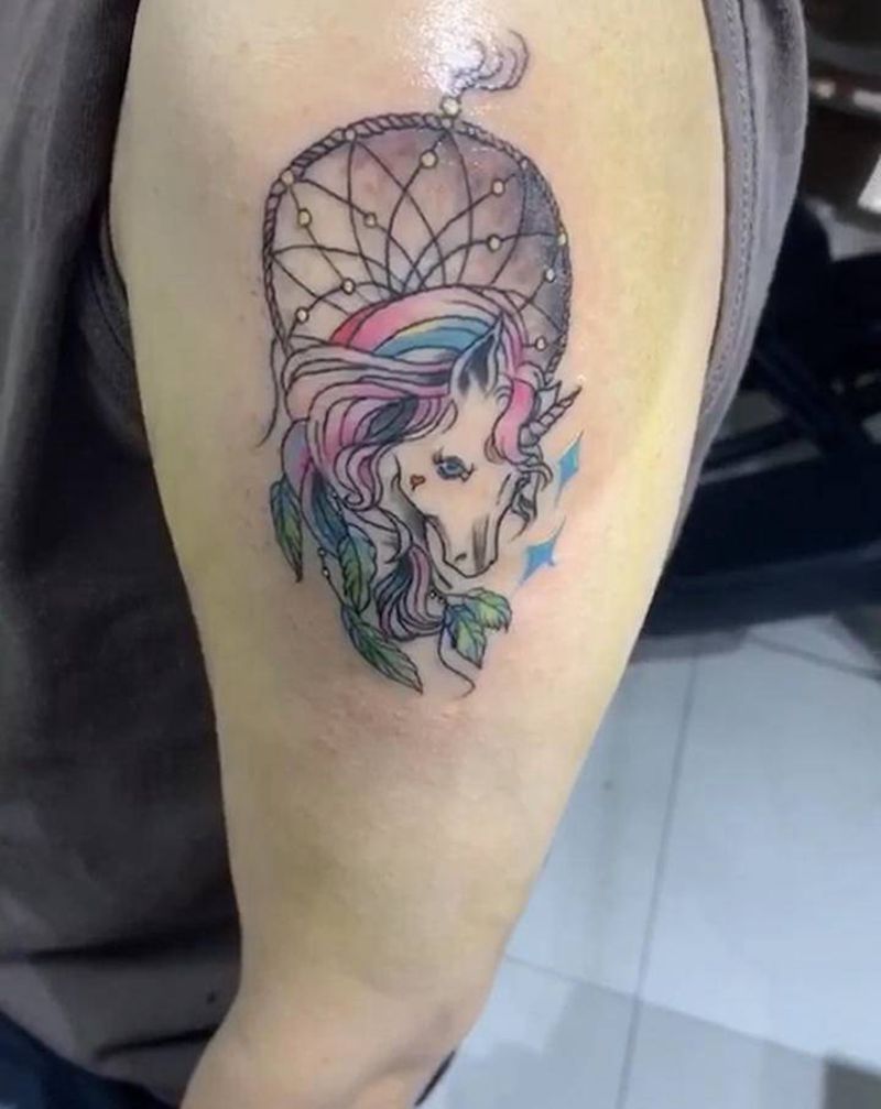 独角兽和捕梦网纹身图片_手臂纹身图案