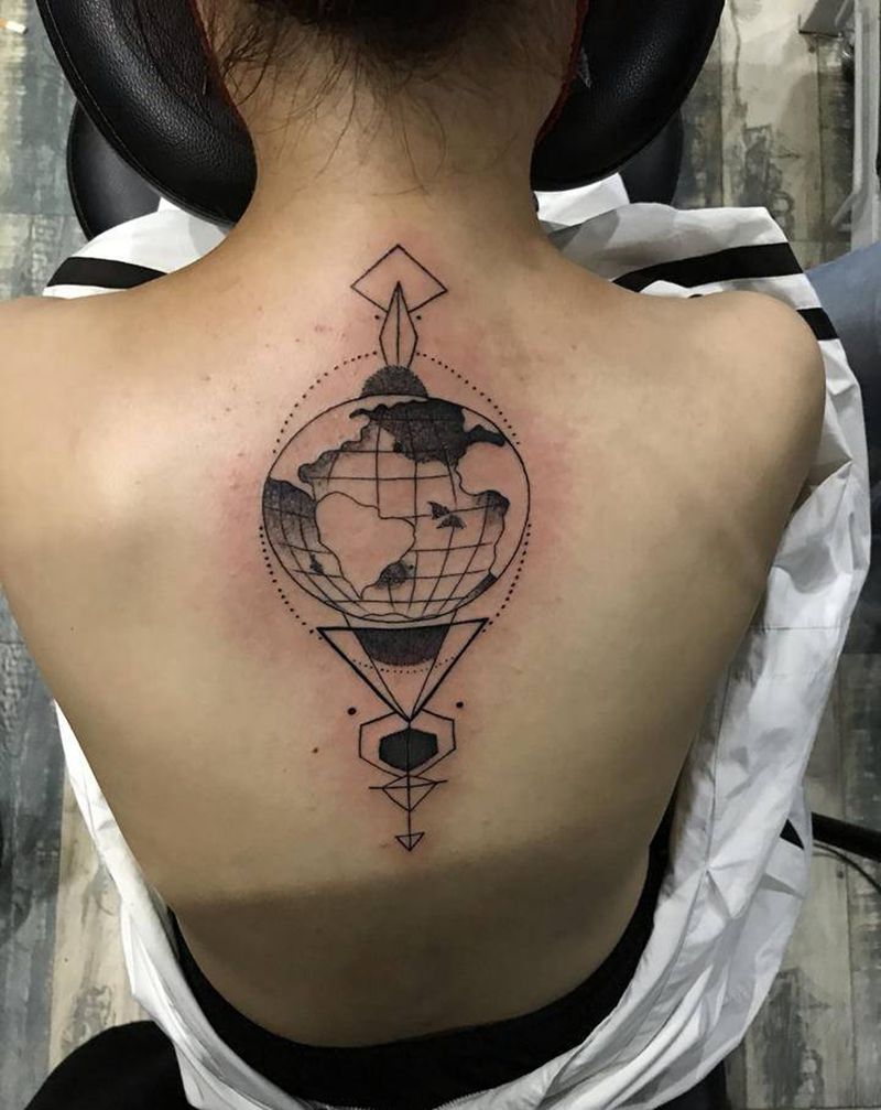 地球系纹身图片_颈部New School纹身图案