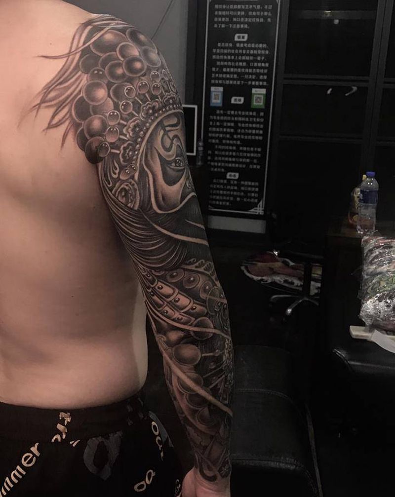 霸王别姬纹身图片_手臂新传统纹身图案