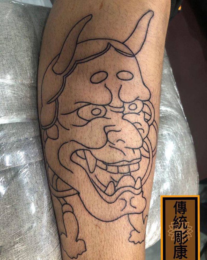 这线条流畅吗？纹身图片_腿部老传统纹身图案