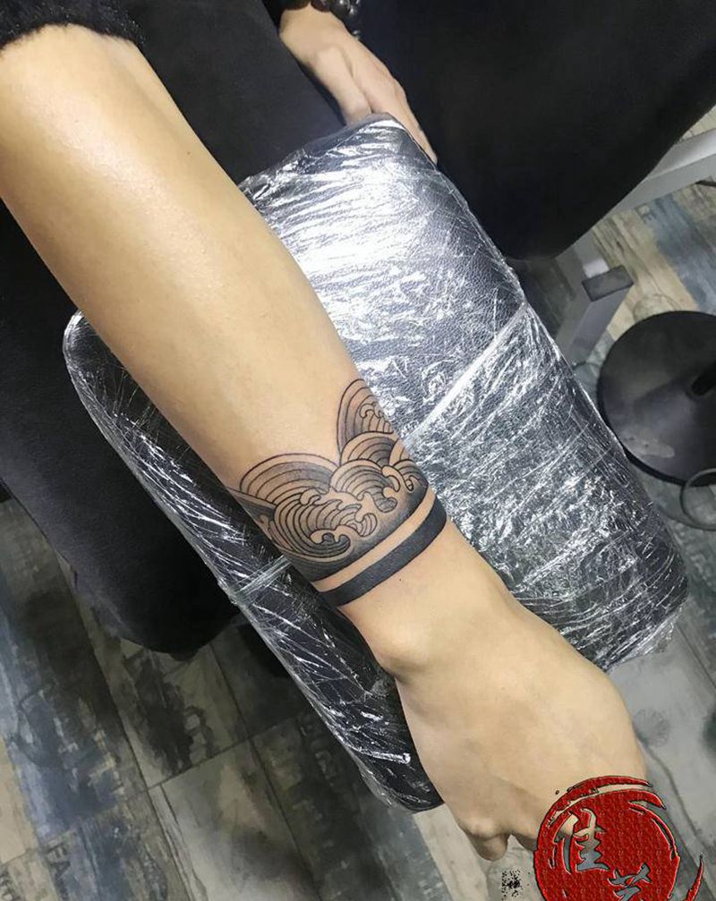 臂环纹身图片_手臂新传统纹身图案