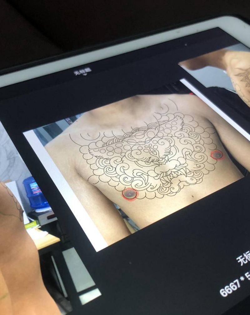 设计稿纹身图片_腰部颈部老传统纹身图案