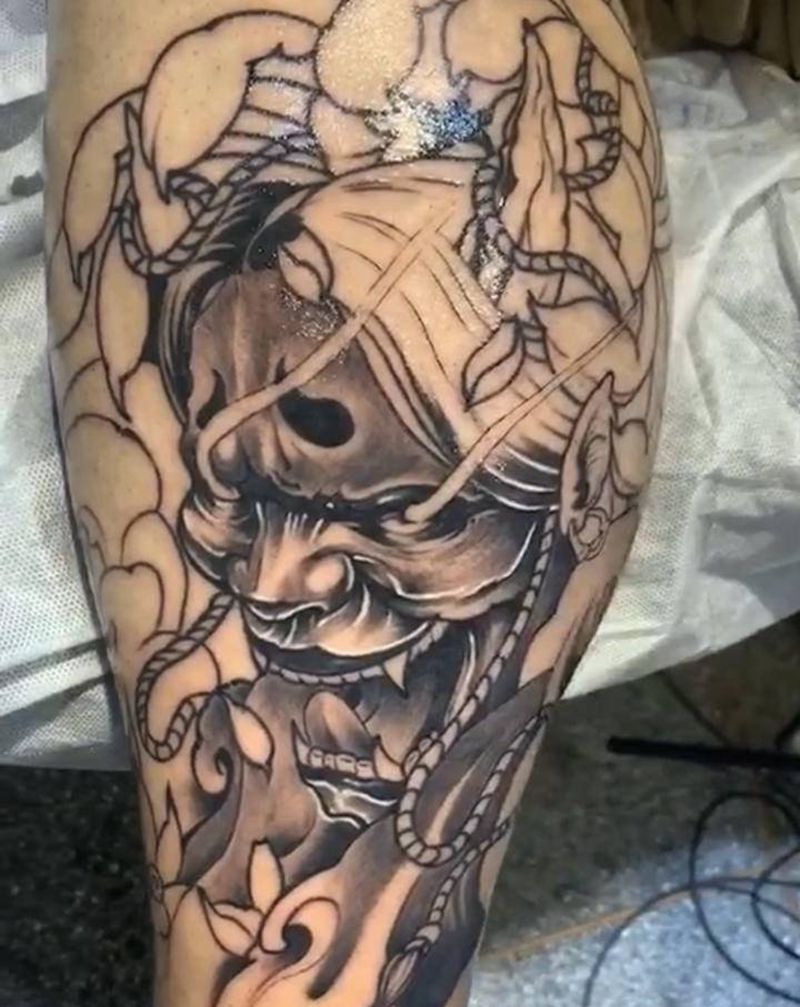 般诺未完纹身图片_腿部新传统纹身图案