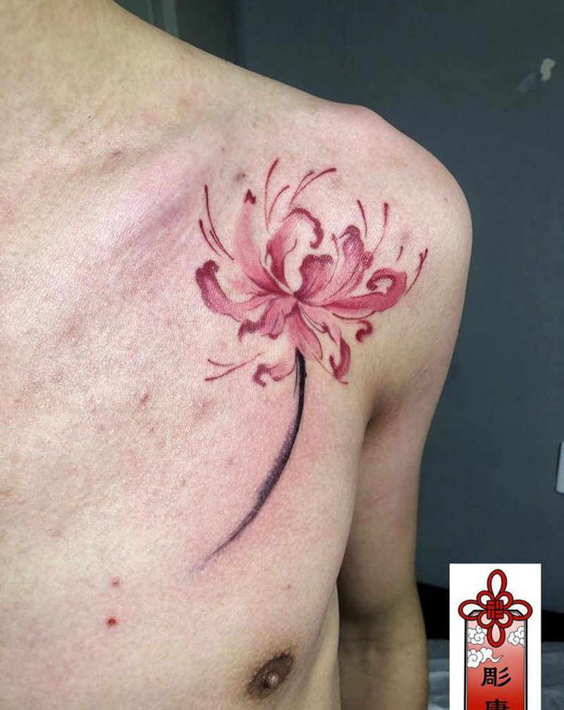 彼岸花纹身图片_肩部水彩水墨纹身图案