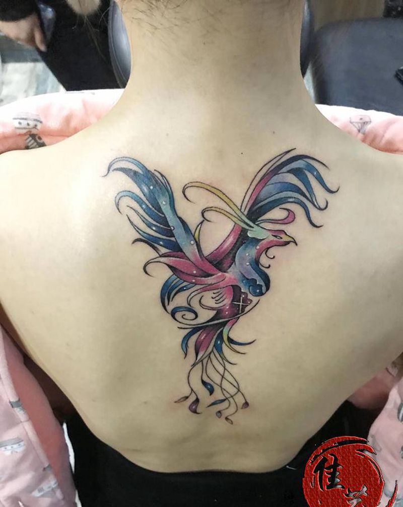 小凤凰纹身图片_颈部水彩纹身图案