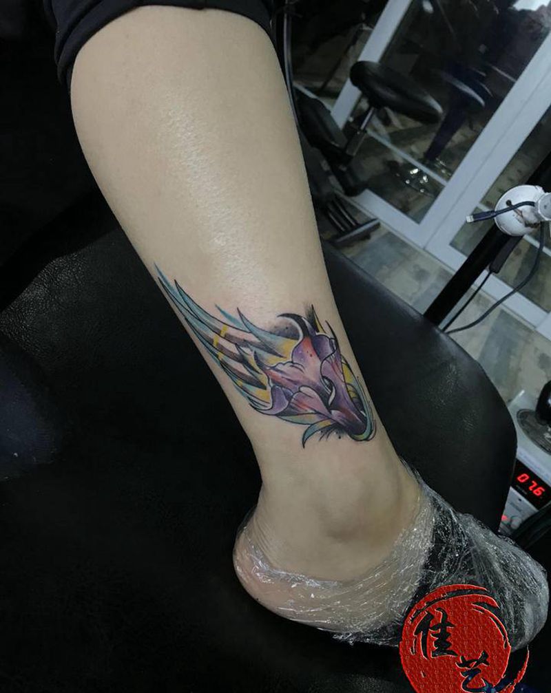 脚踝纹身图片_腿部水彩纹身图案