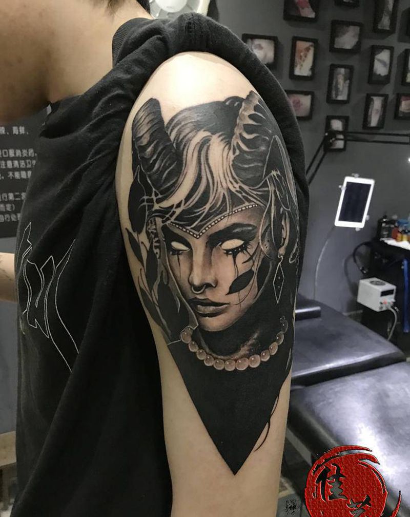 欧美写实纹身图片_手臂欧美写实New School纹身图案