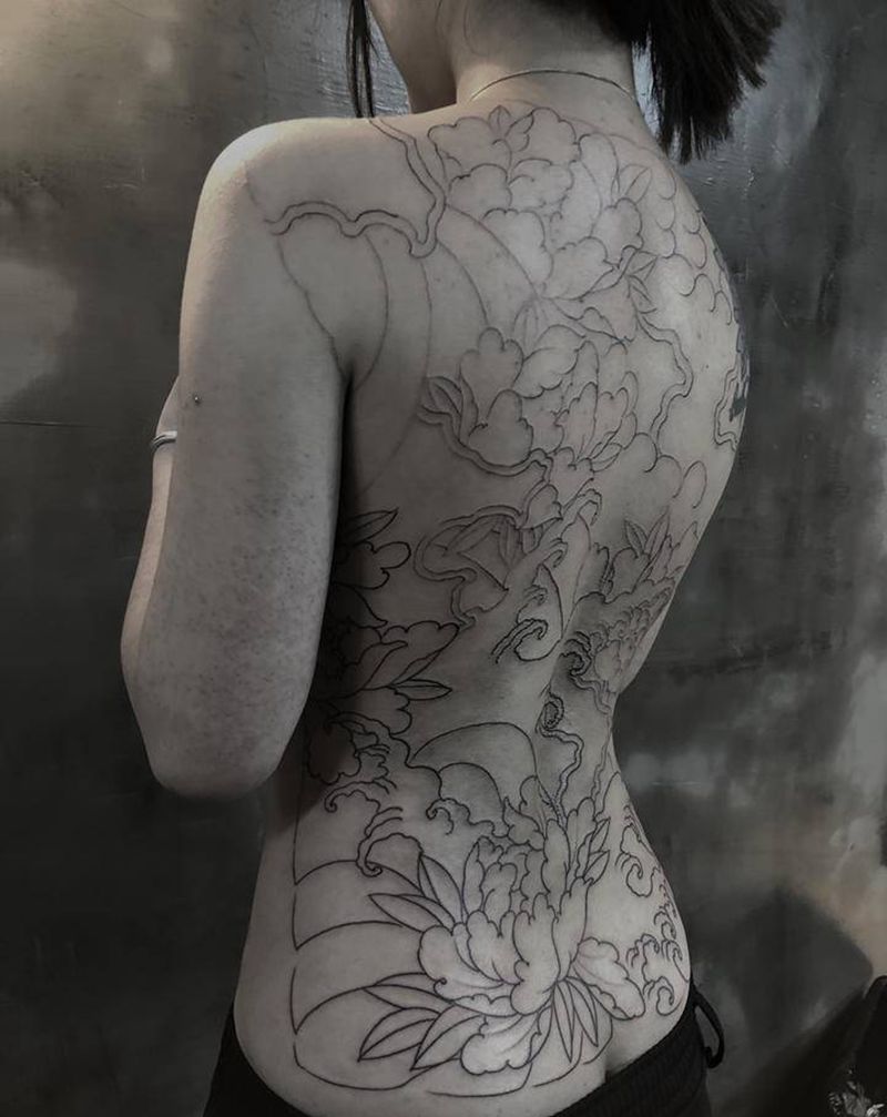 满背牡丹割线纹身图片_背部老传统纹身图案