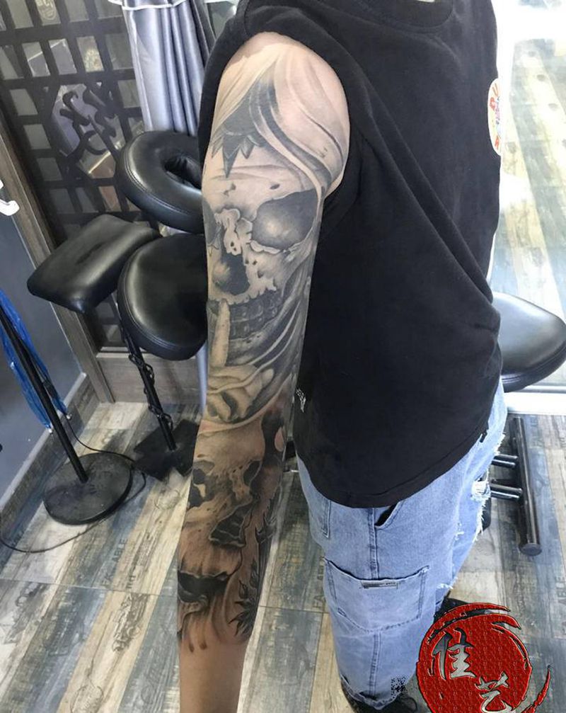 欧美七分袖纹身图片_手臂New School新传统纹身图案