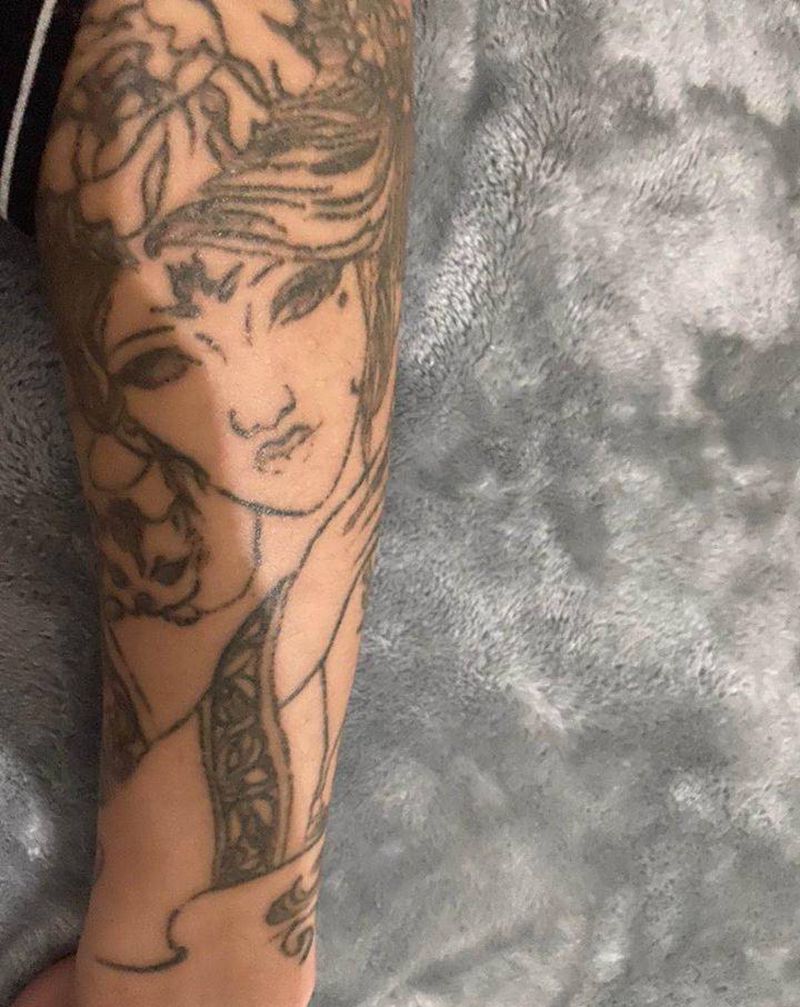 艺伎修改未完纹身图片_手臂新传统纹身图案