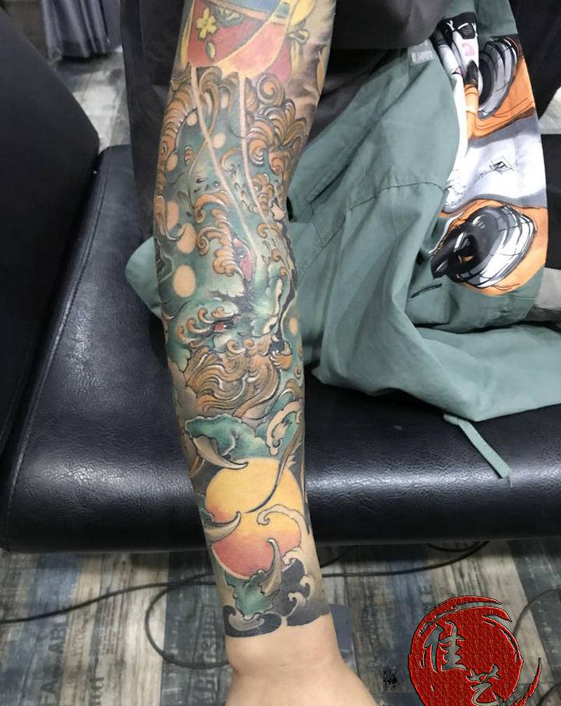 唐狮纹身图片_手臂新传统纹身图案