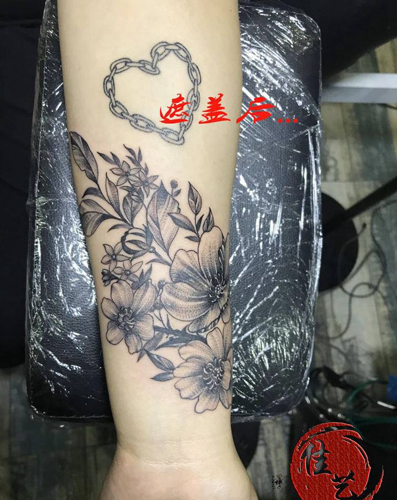 素花纹身图片_手臂纹身图案