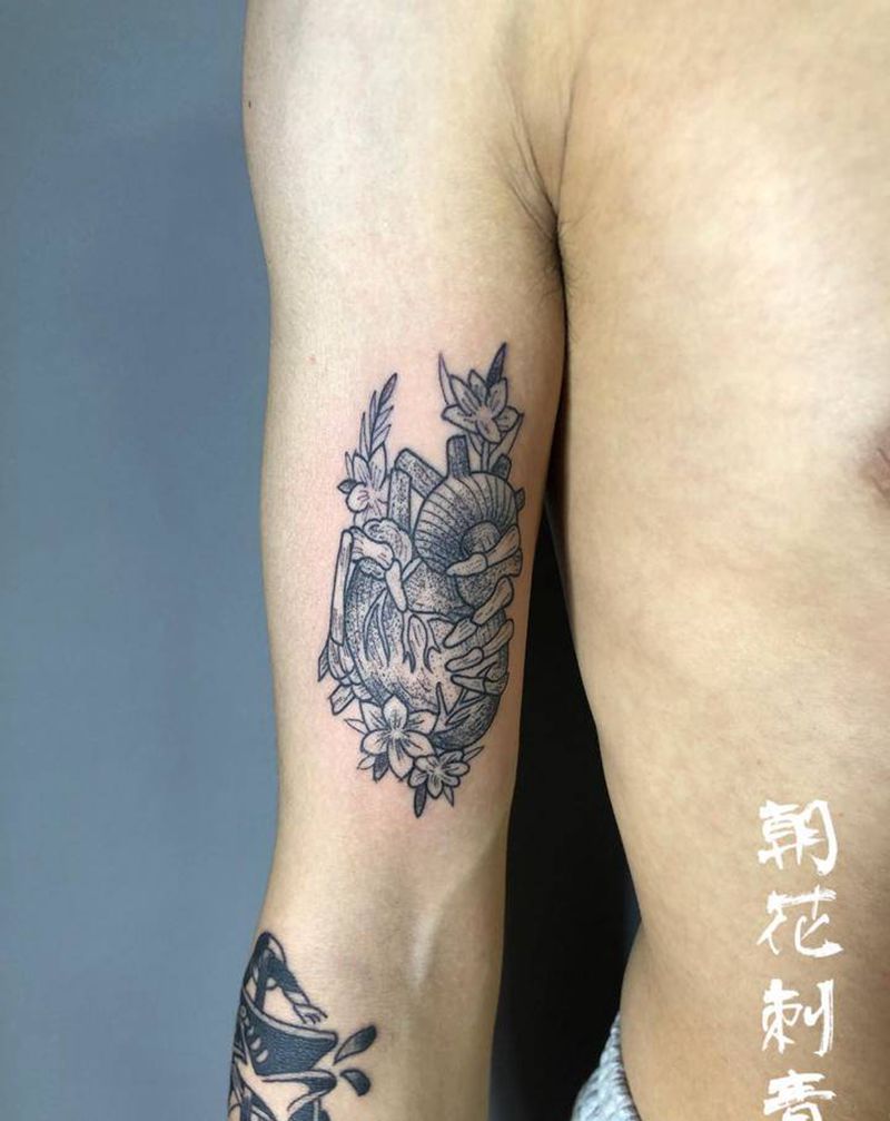 old school纹身图片_手臂Old School纹身图案