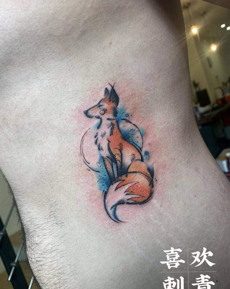 水彩狐狸修改纹身图片_腰部水彩狐狸纹身图案