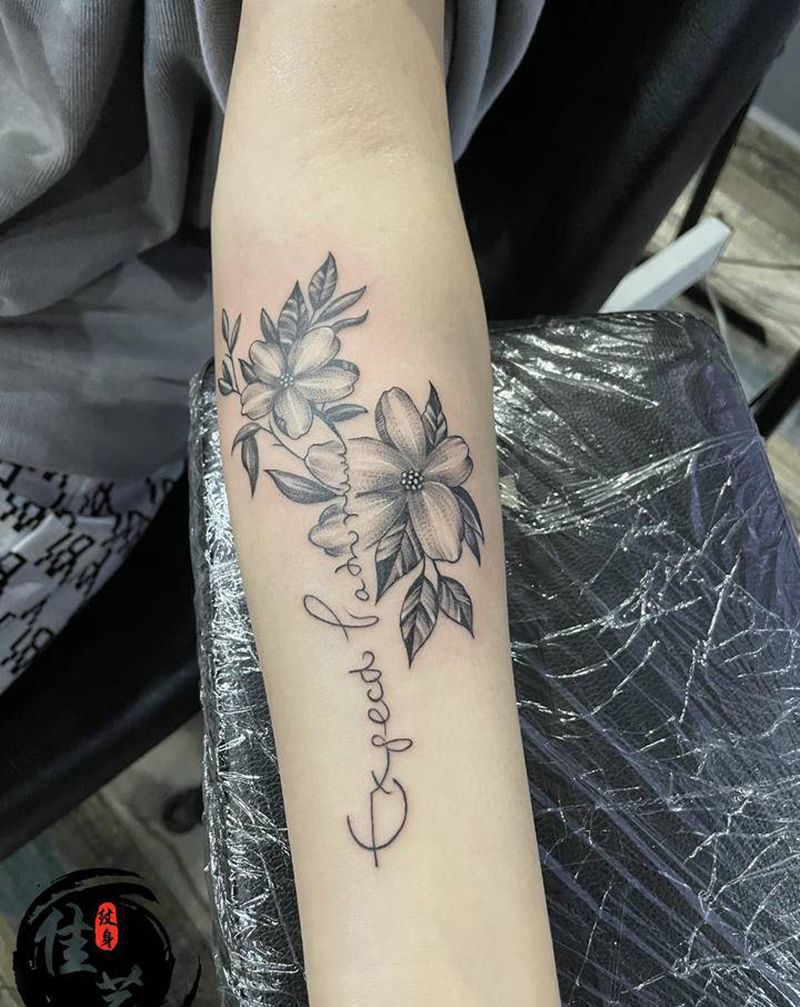 素花纹身图片_手臂点刺纹身图案