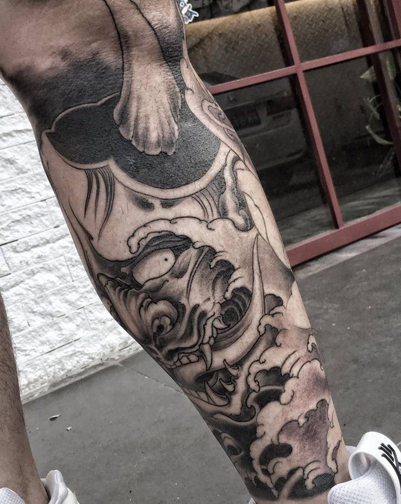 般若 鱼纹身图片_腿部新传统纹身图案