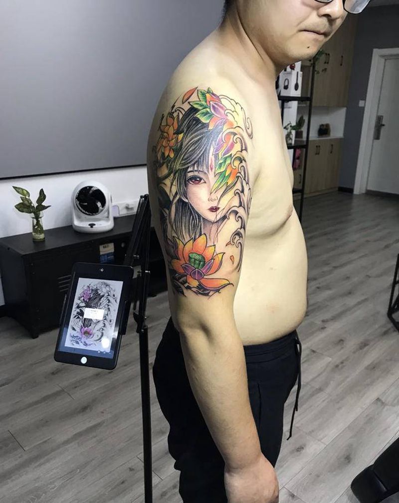 大臂艺妓纹身图片_手臂新传统纹身图案