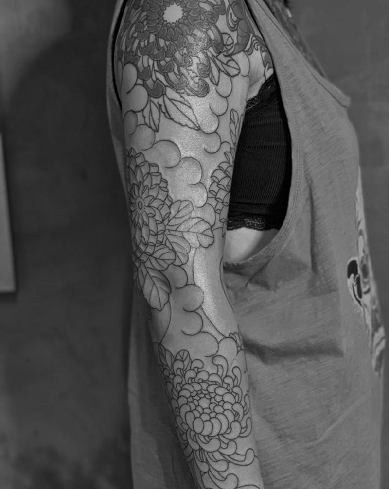 老传统割线纹身图片_手臂老传统纹身图案