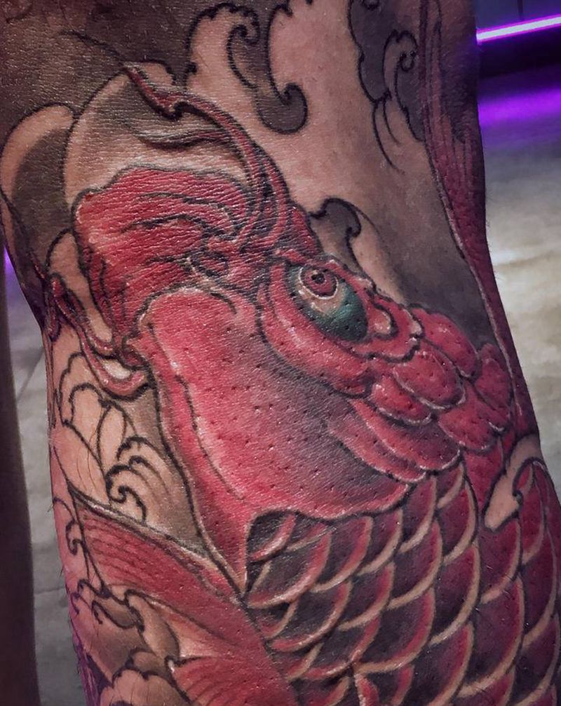 锦鲤纹身图片_腿部新传统纹身图案