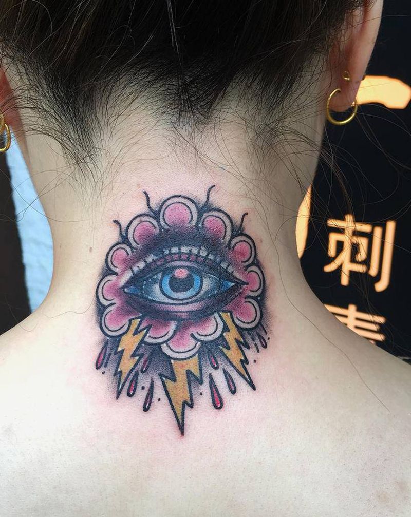全视之眼纹身图片_颈部Old School纹身图案