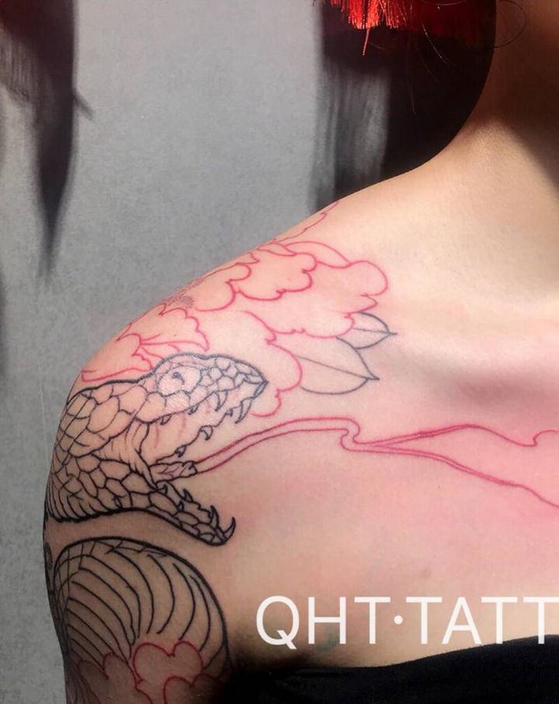 大花蛇纹身图片_手臂新传统纹身图案