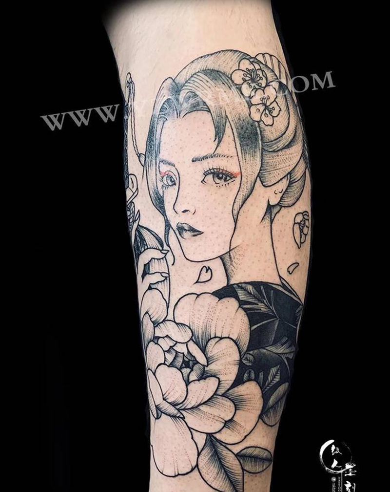 不一样的艺妓纹身图片_腿部艺妓美女线条风纹身图案