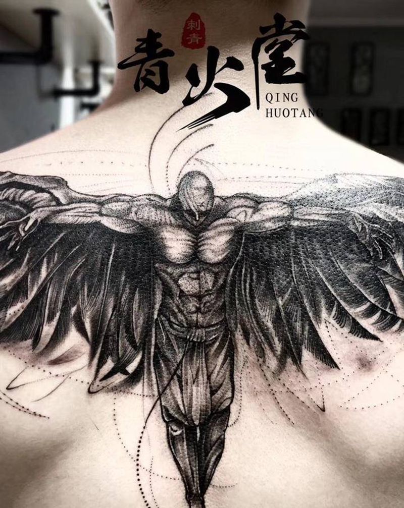 自由纹身图片_肩部点刺纹身图案