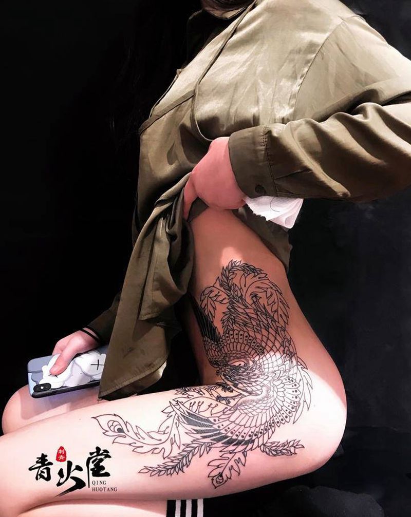 凤凰纹身图片_腰部新传统纹身图案