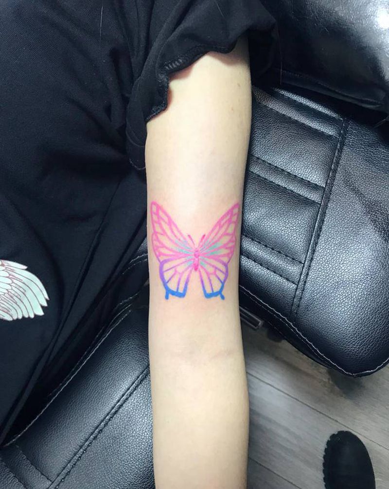 蝶纹身图片_手臂图腾纹身图案