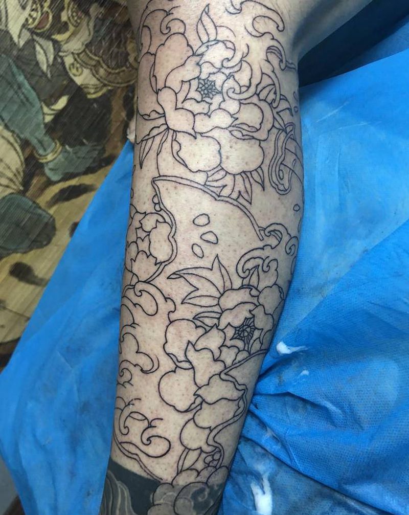 日式牡丹包小腿纹身图片_腿部老传统纹身图案