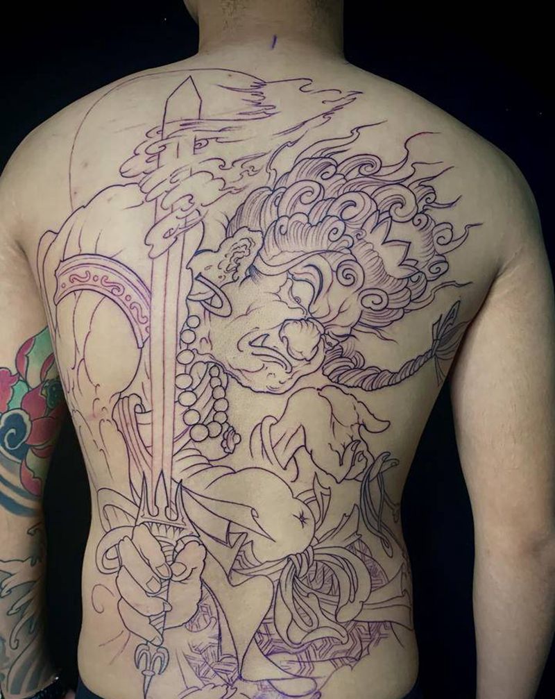 不动明王线条纹身图片_背部新传统不动明王纹身图案